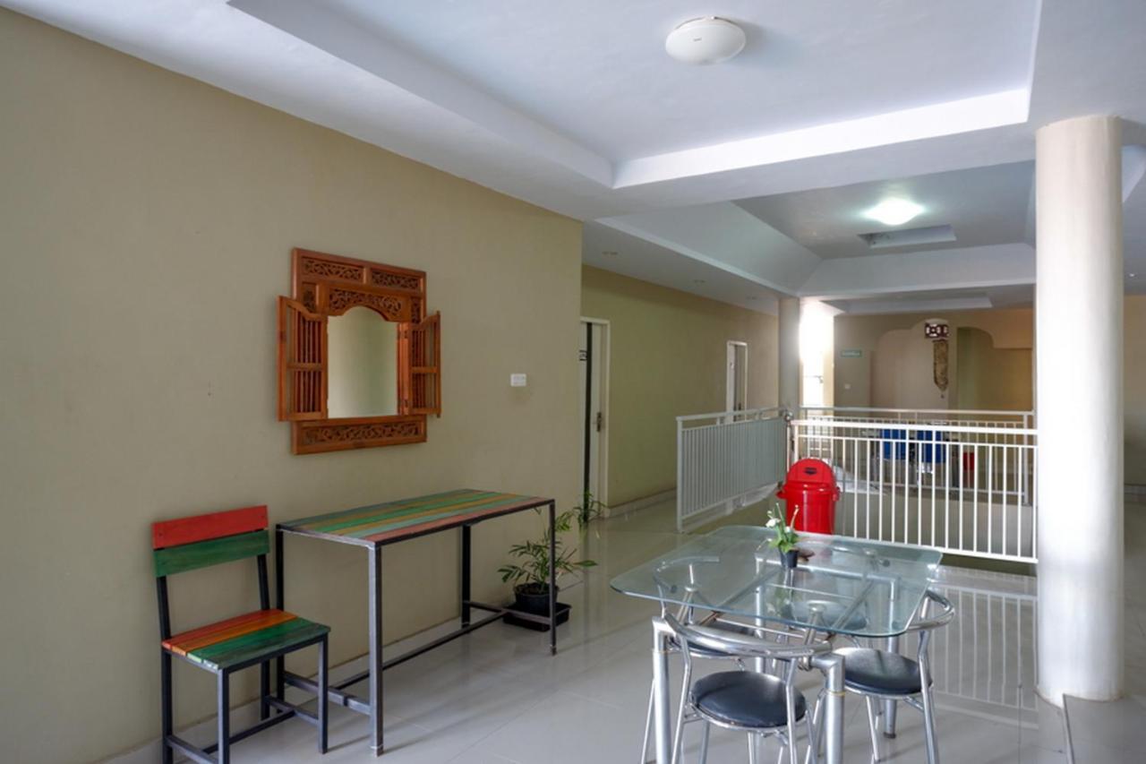 Reddoorz Syariah At Jalan Jenderal Sudirman Palopo Hotel Exterior photo